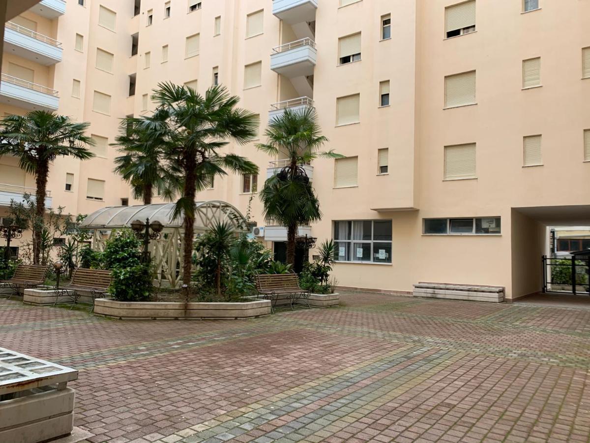 Tony Apartment Vlore Exterior photo